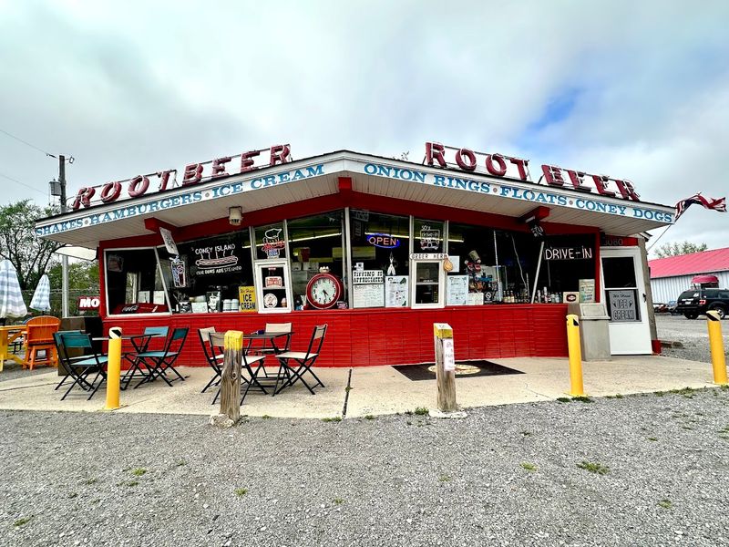THE Root Beer Stand at Indian Lake, Russells Point