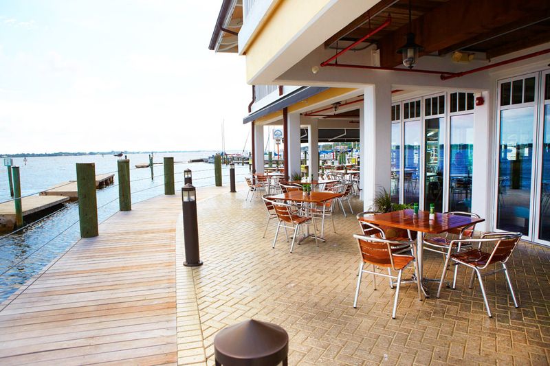 Riverhouse Waterfront Restaurant (Palmetto)