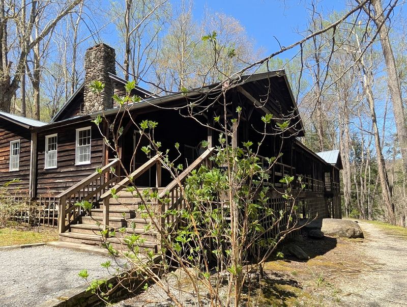 Why This Tennessee Destination Feels Eerie, Peaceful, and Beautiful All at Once