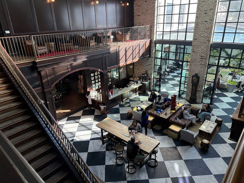 Oxford Exchange (Tampa)