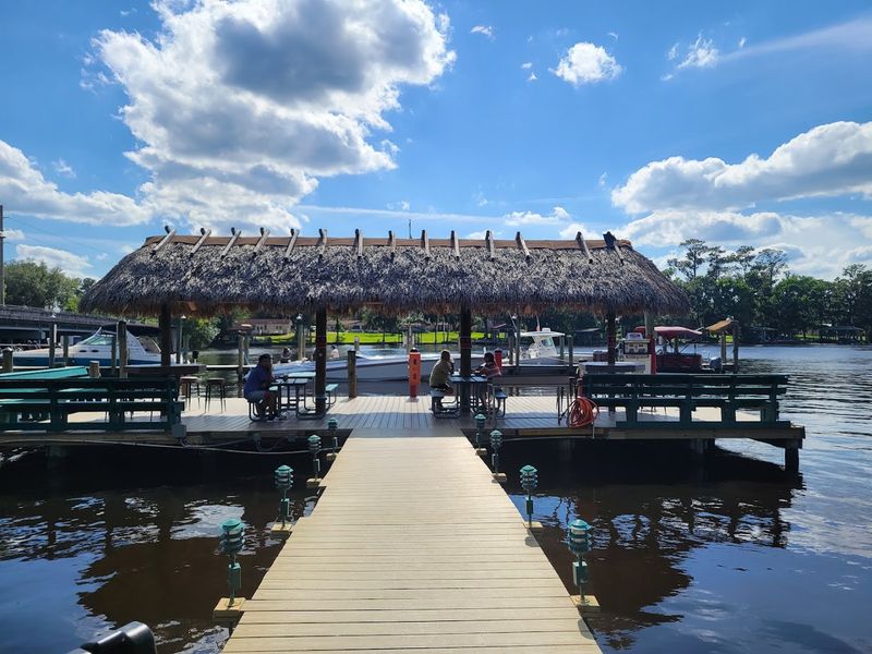 Whitey's Fish Camp (Fleming Island)