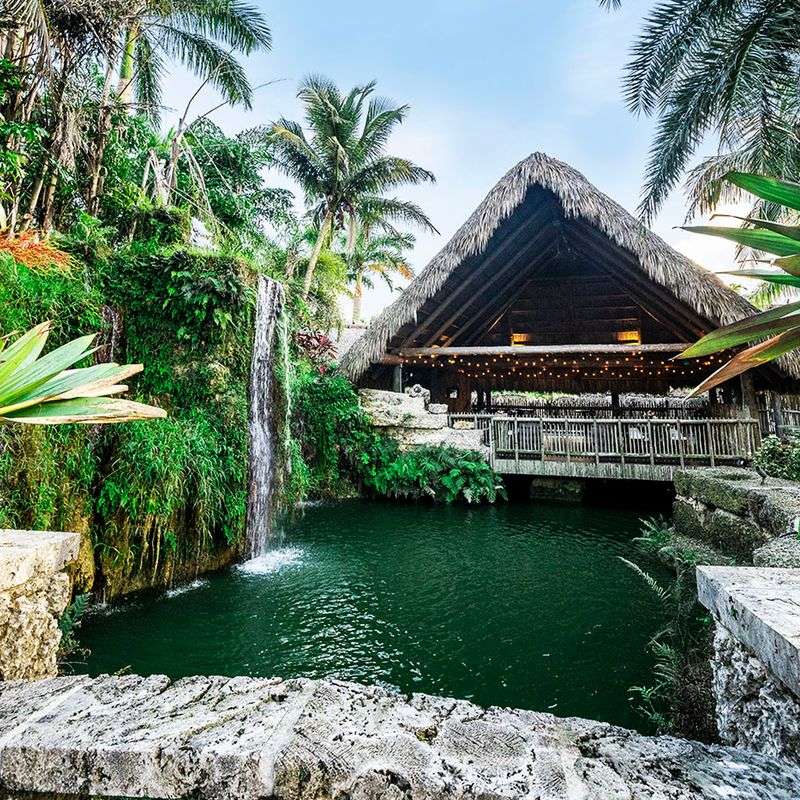 Live Music Under Thatched Roofs That Set the Mood