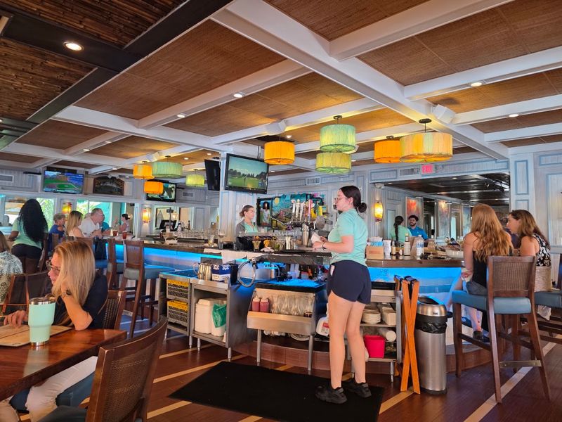 Convenient Hours and Easy Reservations