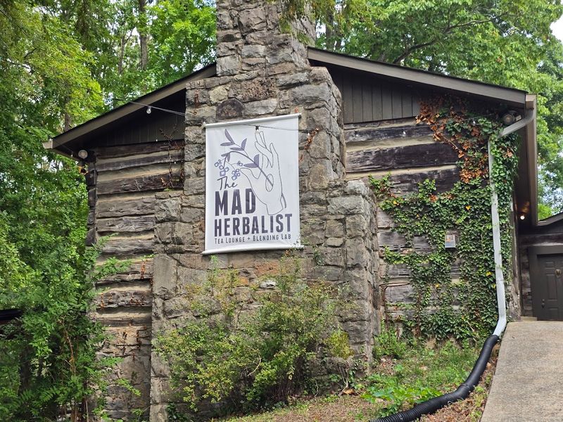 The Mad Herbalist &mdash; Clarksville
