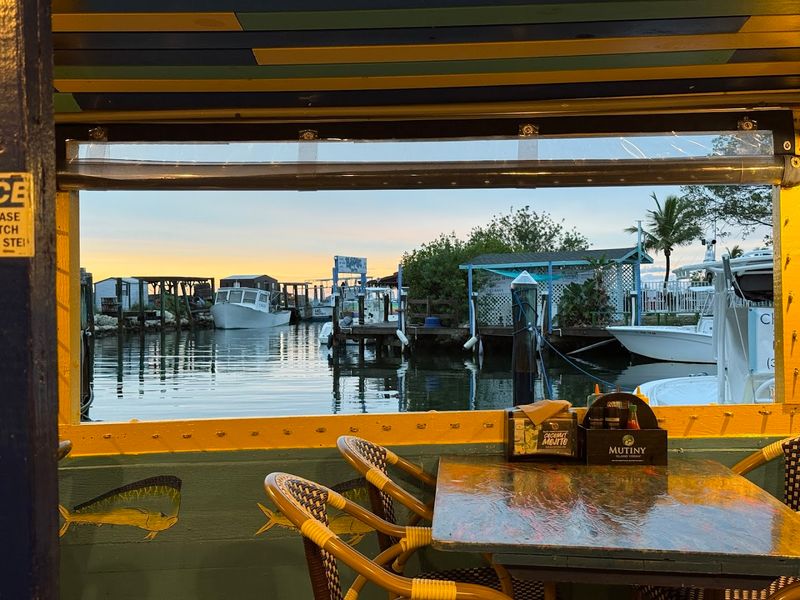 Porky's Bayside Restaurant & Marina — Marathon