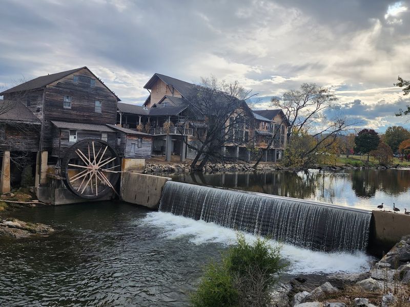 The Old Mill Restaurant &mdash; Pigeon Forge