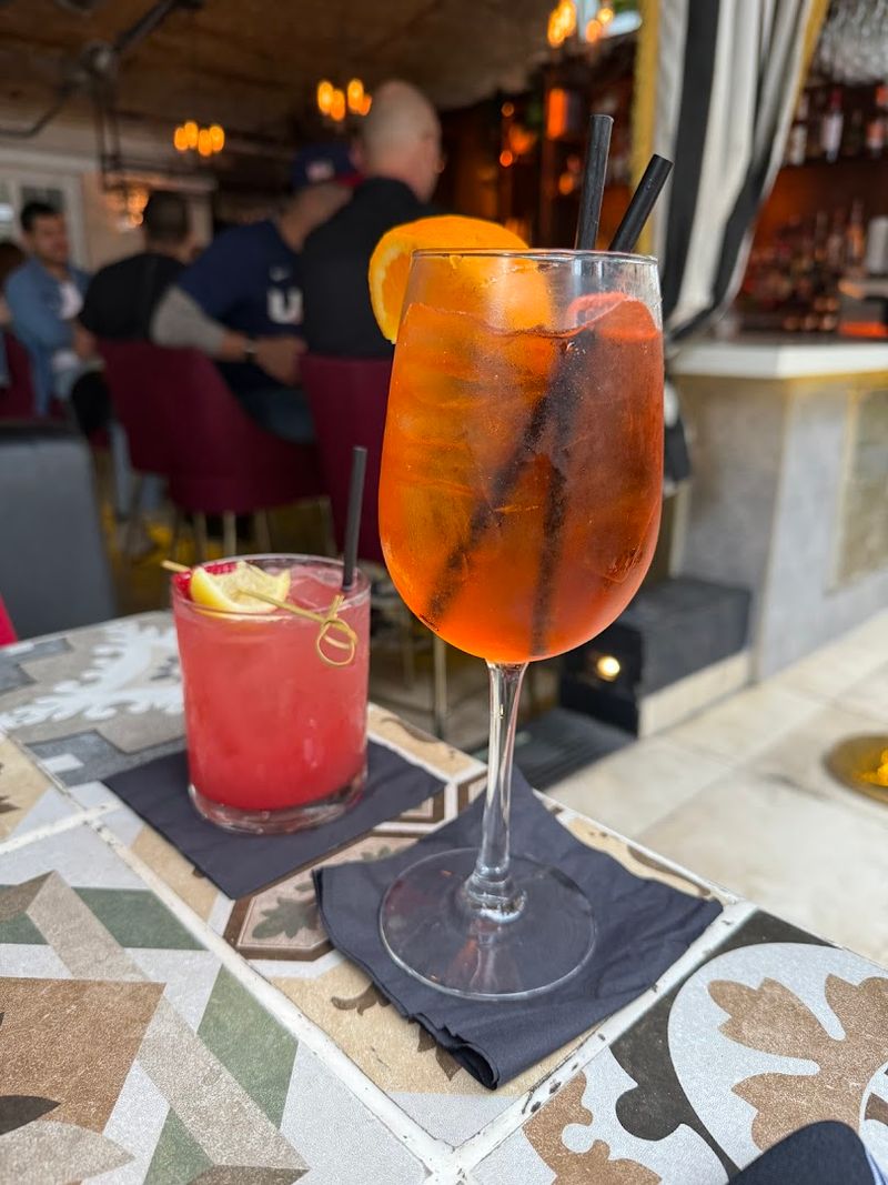 Cocktails That Match the Atmosphere