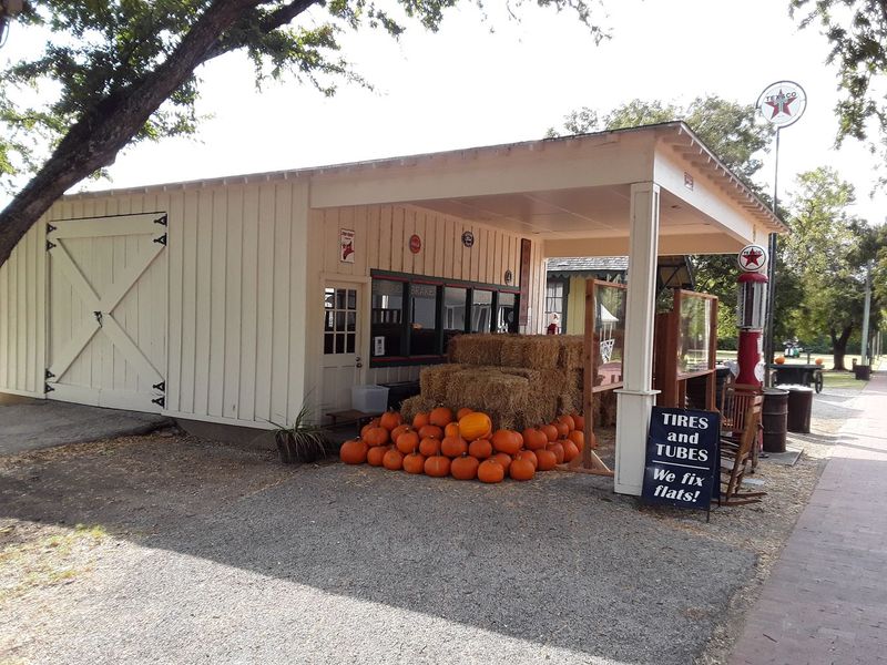 Texaco Gas Station Frozen in Automotive History