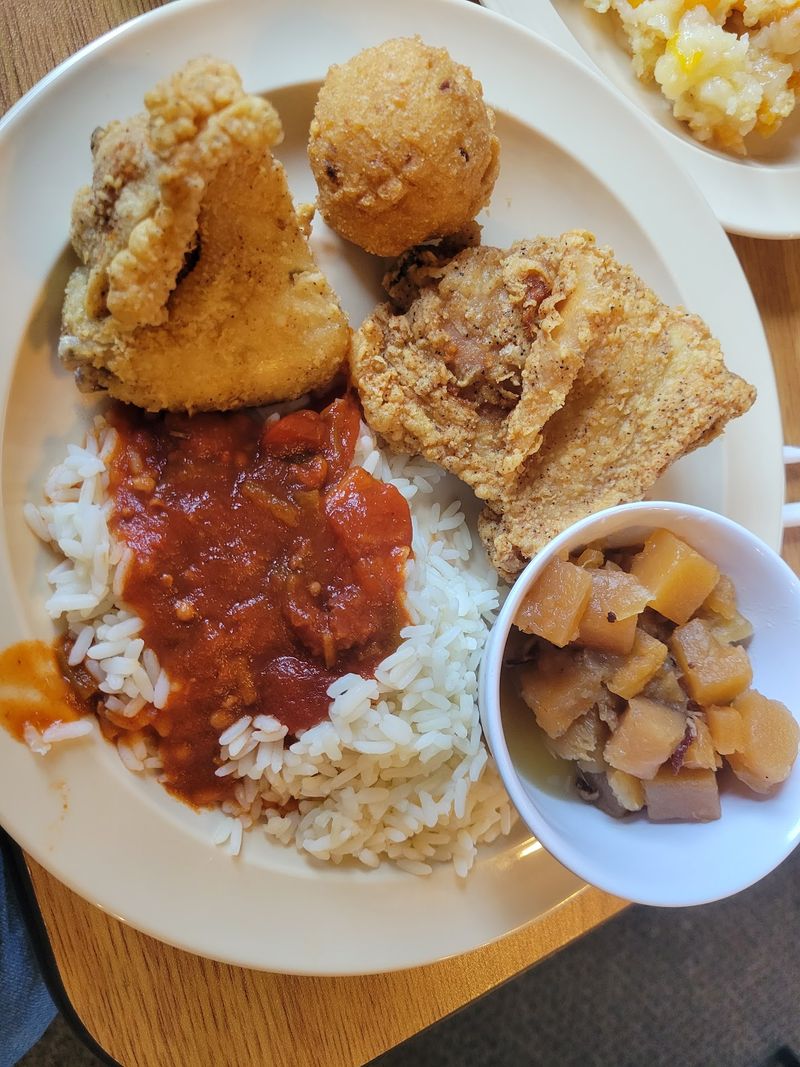 This Florida All-You-Can-Eat Gem Is the Kind of Place Locals Don’t Want Getting Too Famous