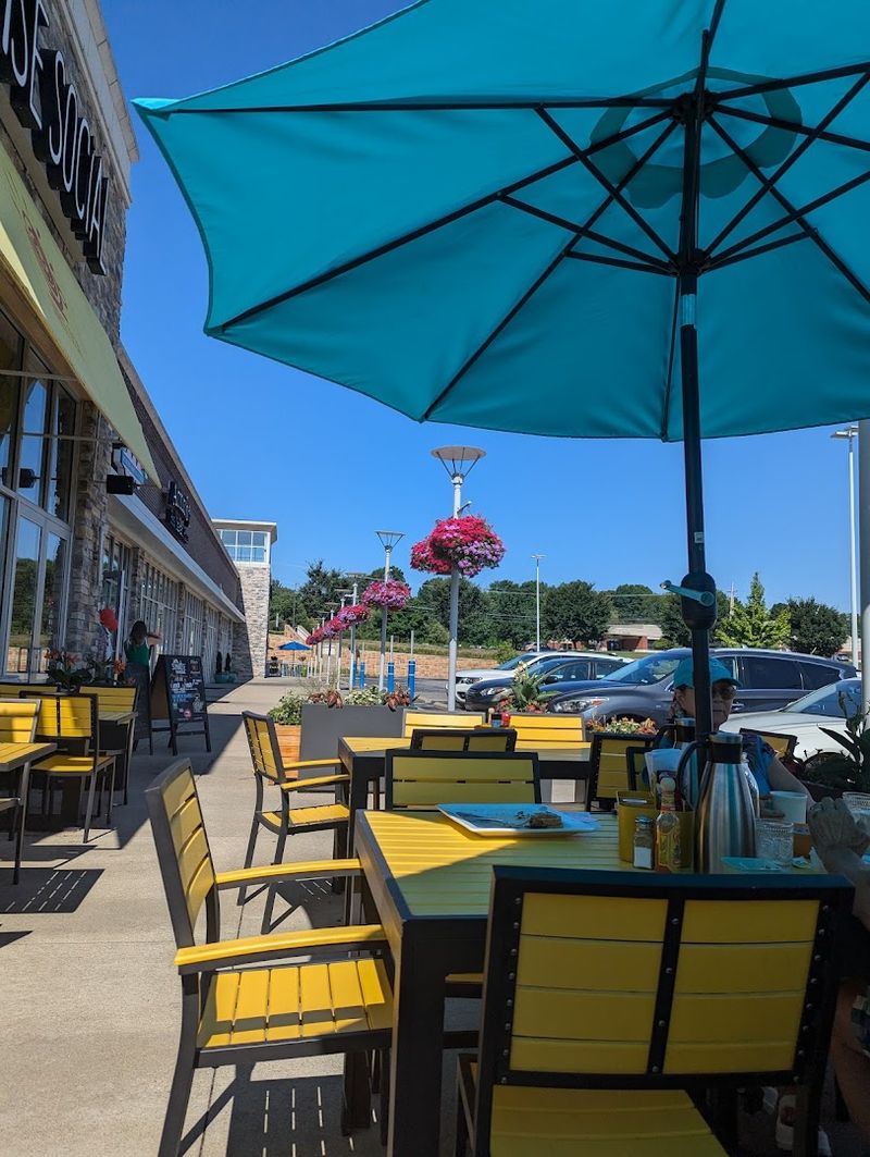 Sunrise Social, Uniontown