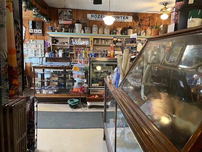 Baumunk&rsquo;s General Store (Shunk)