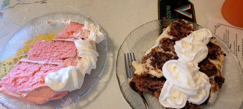 Mallie Kylas Cafe: Sweet Tea and Lunch Charm