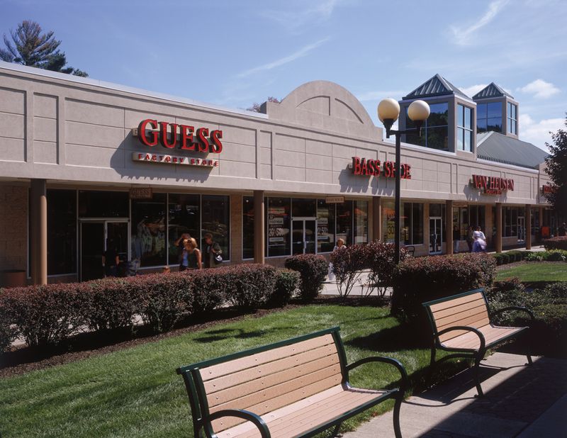 Pocono Premium Outlets (Tannersville)