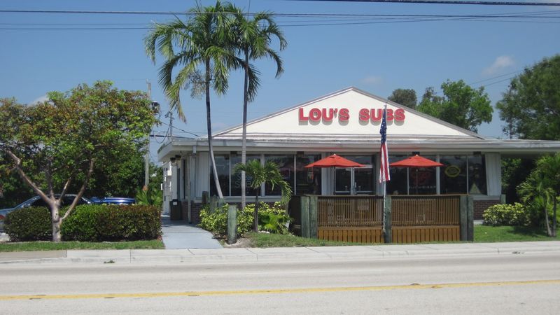 Lou's Giant Subs & Deli