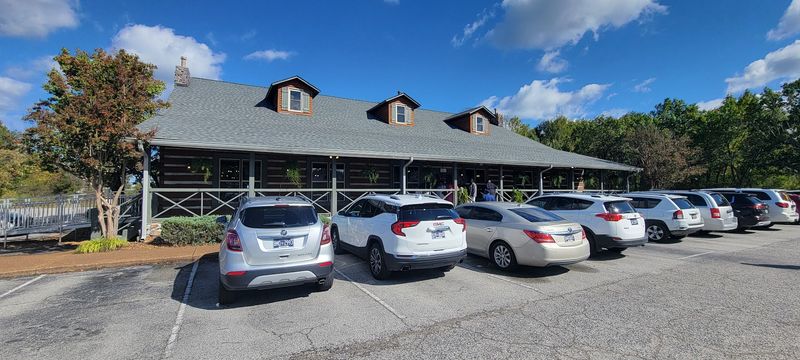 Why This Tennessee Restaurant Has Been Winning Over Diners for Years