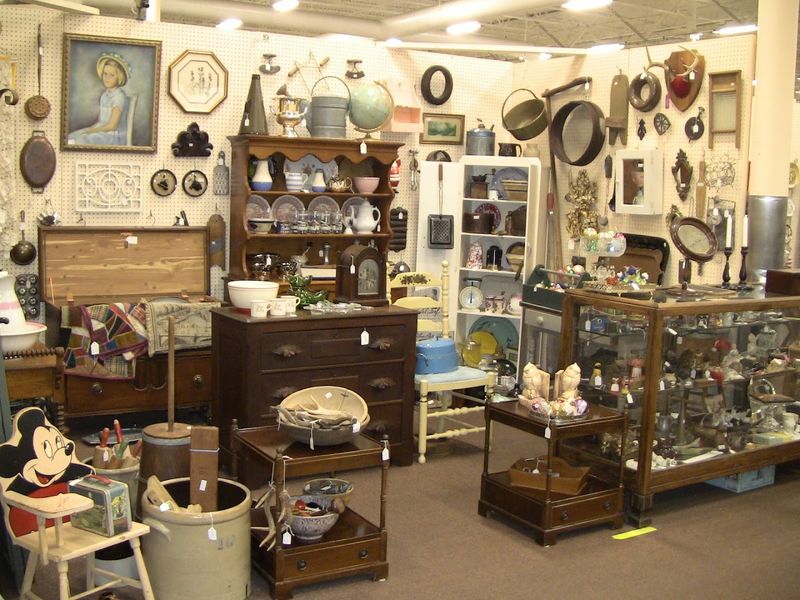 Holiday Nostalgia And Seasonal Booths