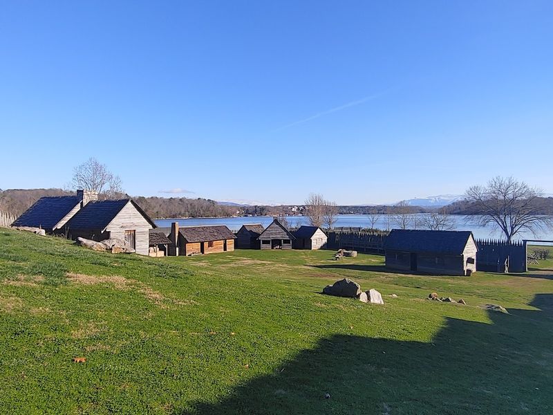 A Lakeside Setting That Makes the History Even More Memorable