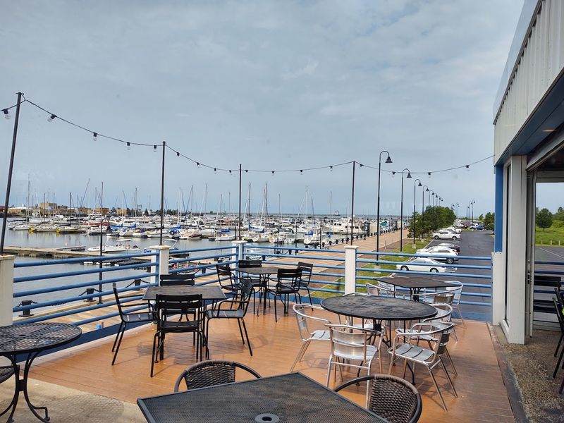 Erie Steak & Seafood Co., Lorain