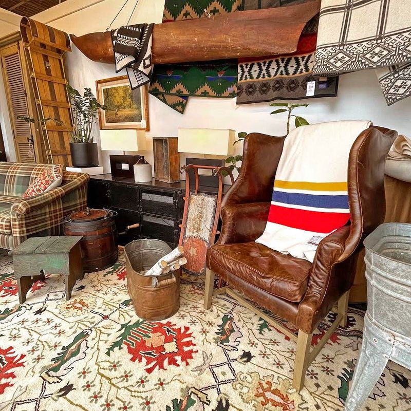 Rugs, Textiles, And Soft Layers