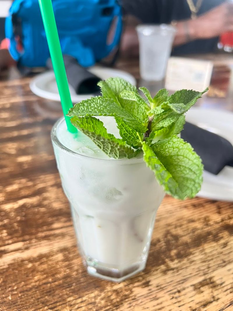Refreshing Drinks That Match The Bold Food