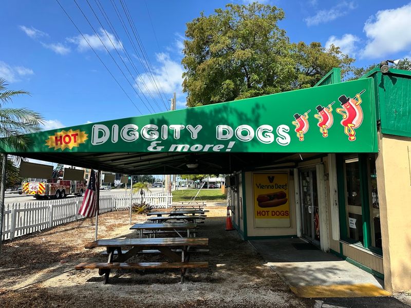 Hot Diggity Dogs & More (Dania Beach)