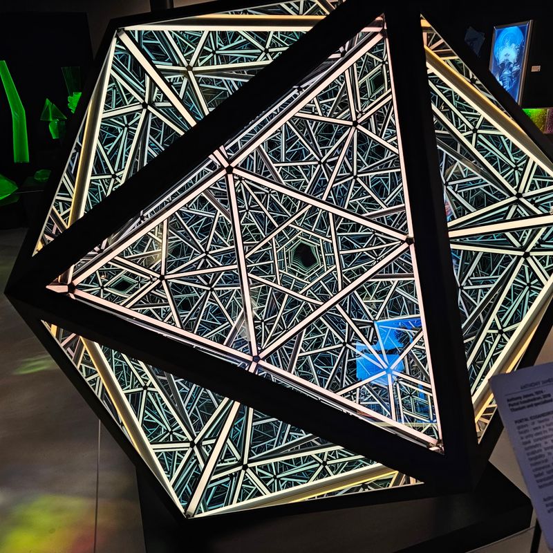 Hands-On Glass Classes That Turn Visitors Into Artists