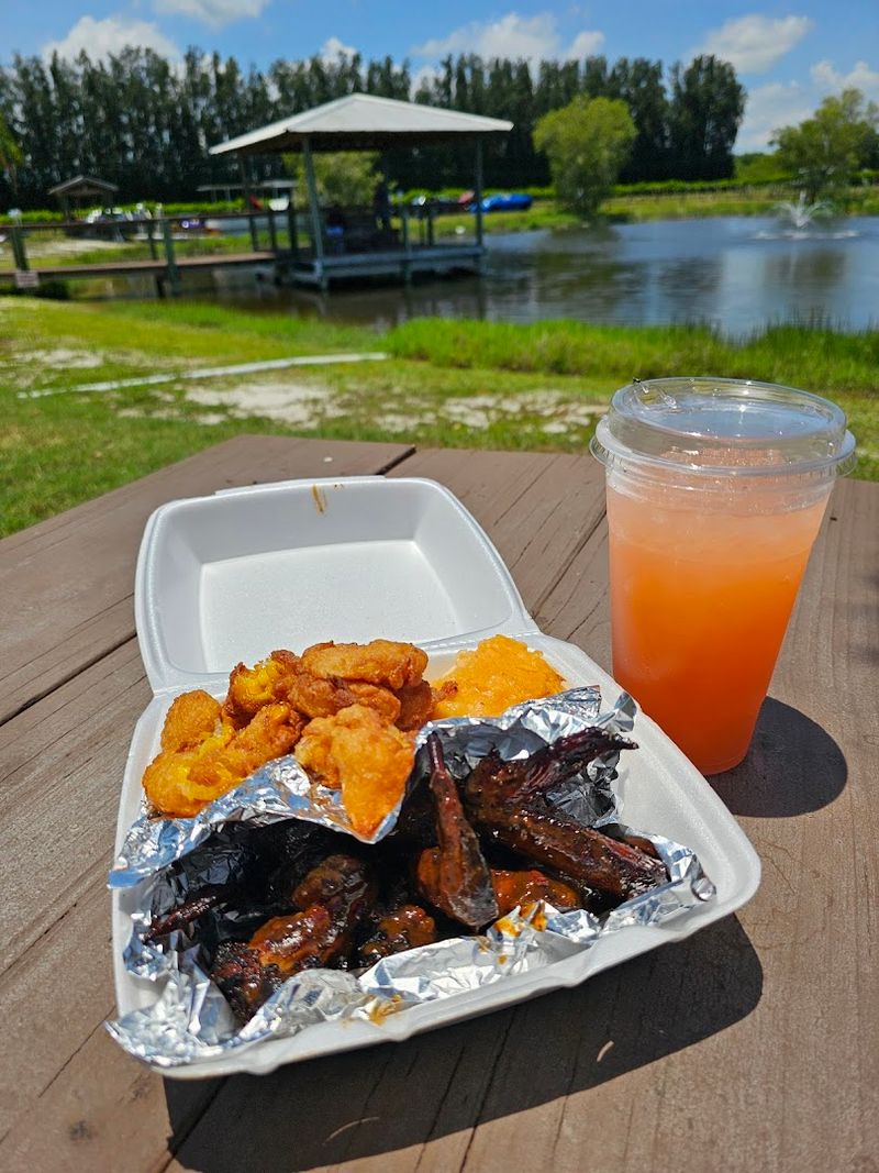 Food Trucks And Easy Bites