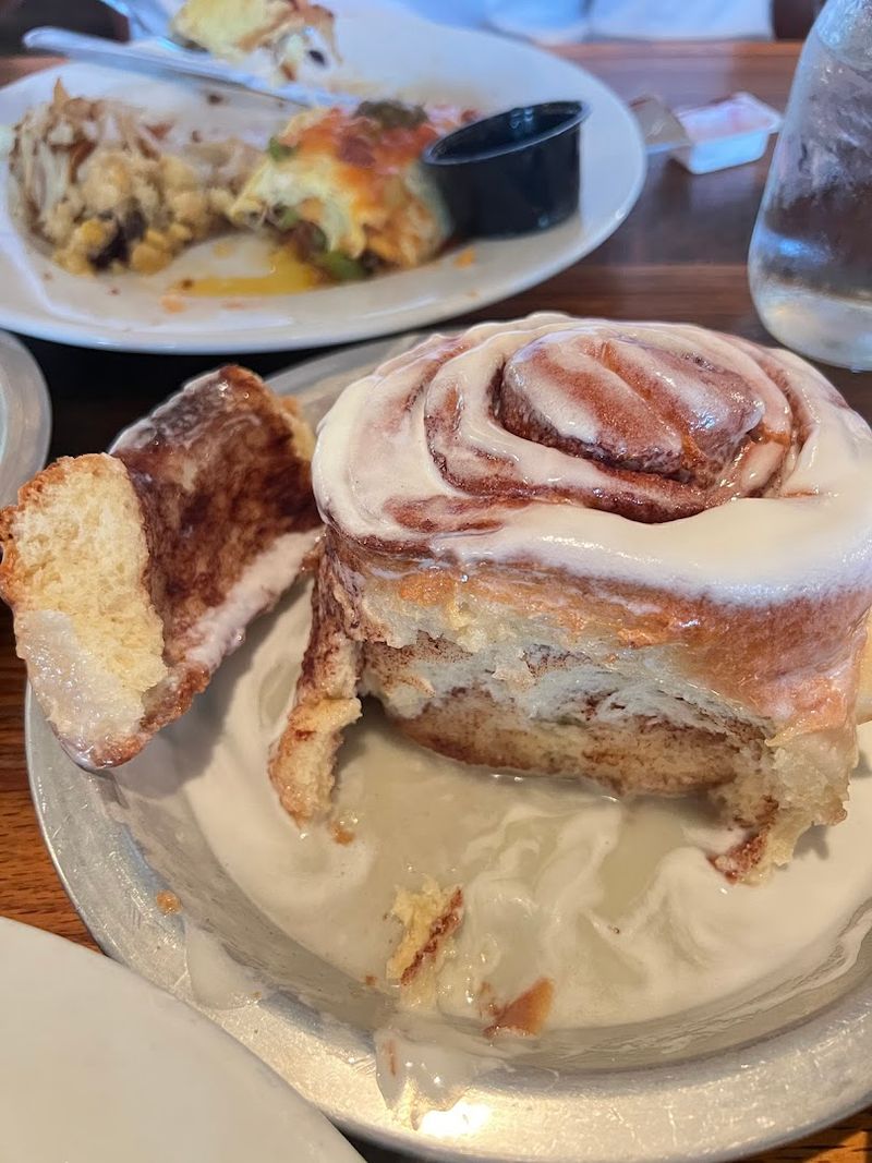 The Cinnamon Rolls Everyone Talks About