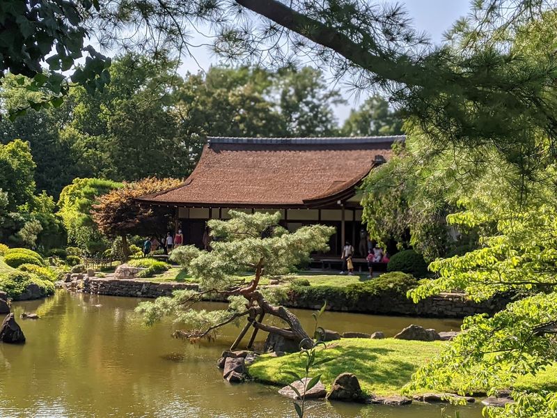 The Stroll Garden and Pond