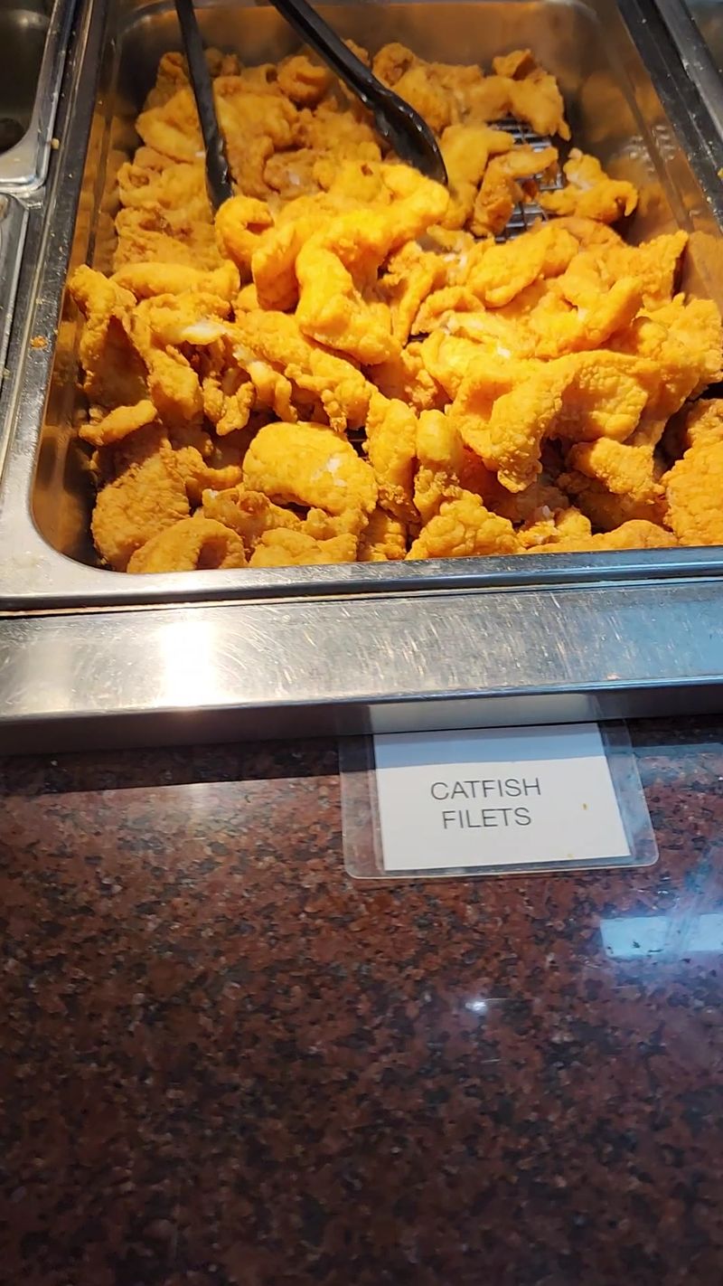 Catfish and Shrimp That Taste Like They Came From Nearby Waters