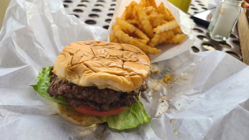 The Legendary Smash-Style Cheeseburger