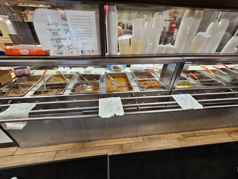 What Makes Silver Sands Café Stand Out in Nashville's Food Scene