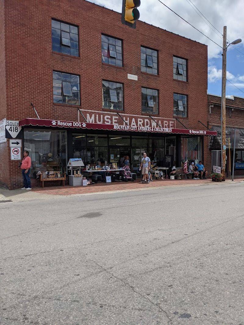 A Downtown That Feels Frozen in Time