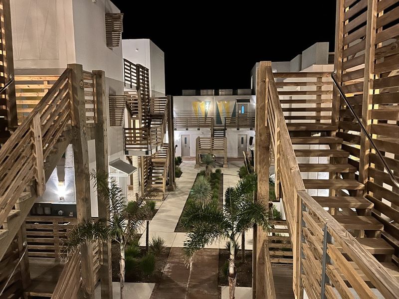 Lively Beach Resort (Corpus Christi)