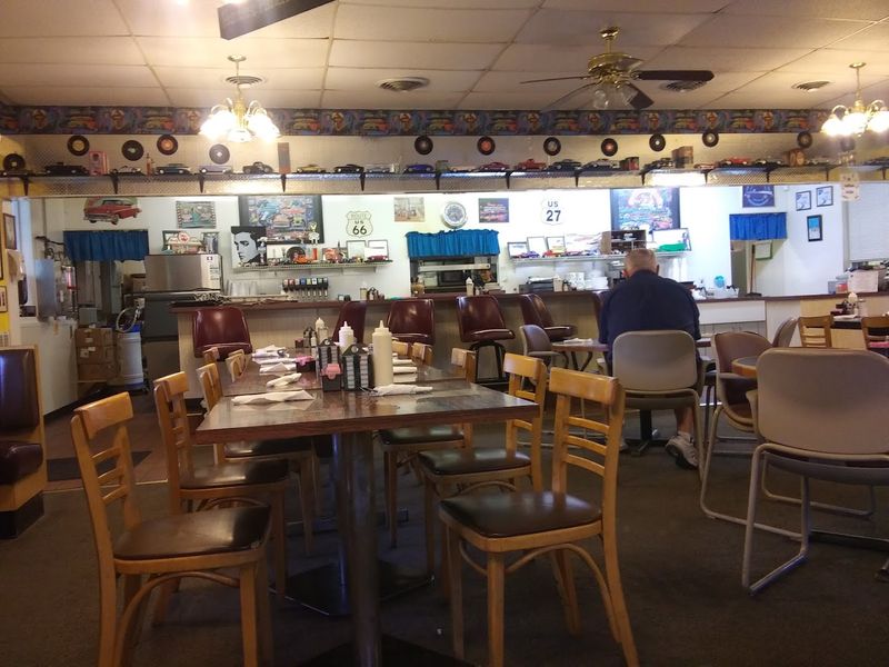 Family Diner (Fountain City)