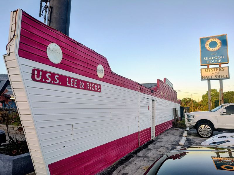 Lee & Rick's Oyster Bar (Orlando)