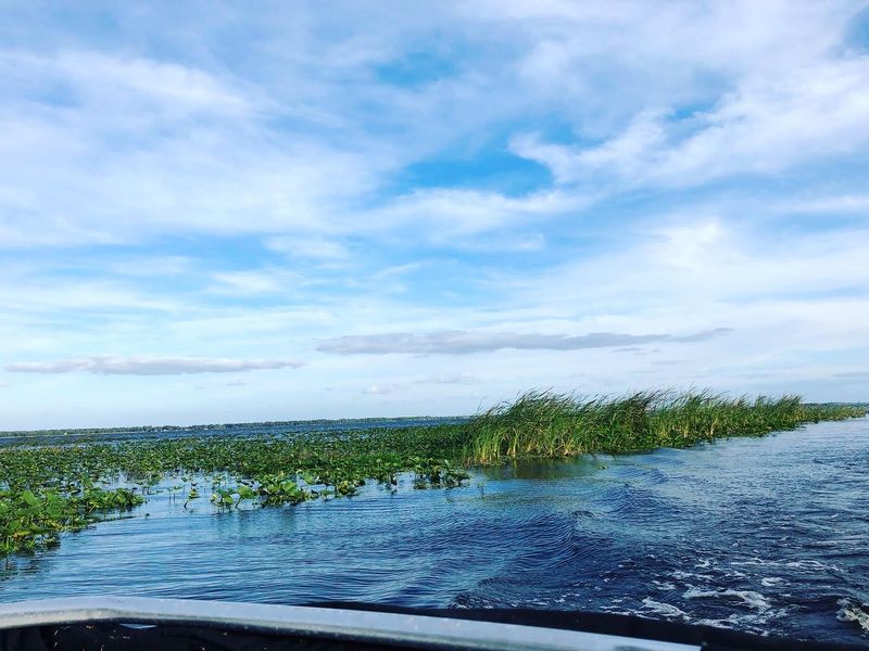Shallow Water Boating Requires Local Knowledge