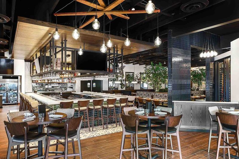 Burtons Grill & Bar (Wayne, PA)
