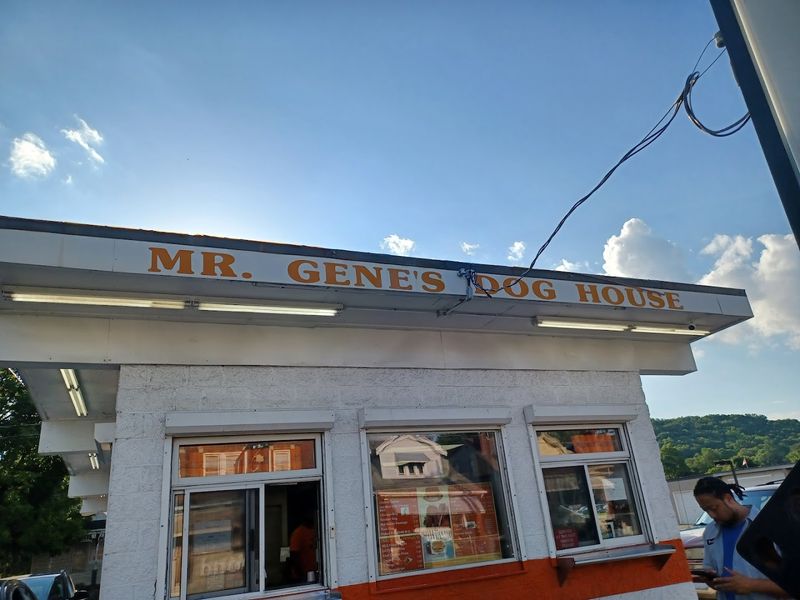 Mr. Gene’s Dog House, Cincinnati