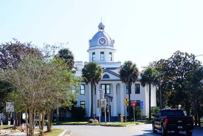 Planning the Perfect Weekend Ghost Getaway