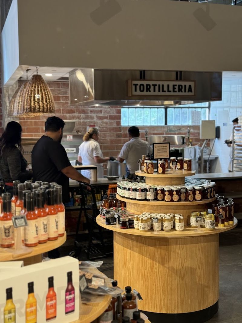 Multiple Restaurants Under One Roof