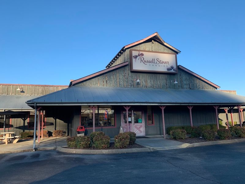 Grab An Affordable Local Lunch