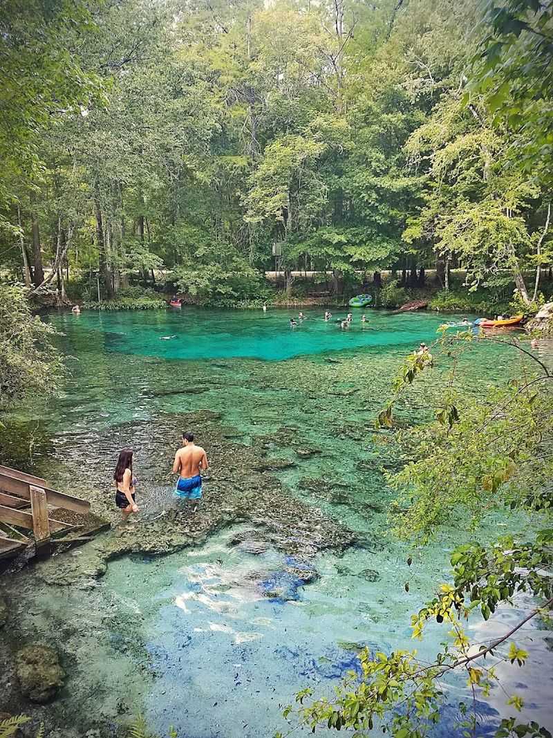 Crystal-Clear Spring Water That Never Changes Temperature