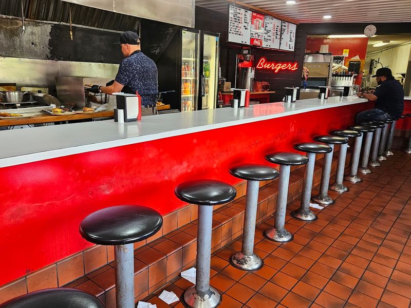 Meet Johnny's Big Burger in Clarksville