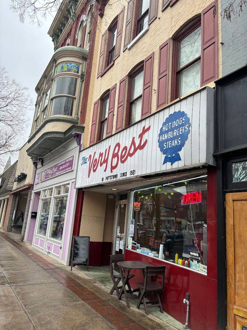 The New Very Best Weiner Shop