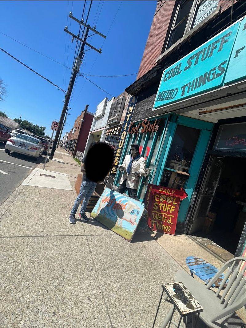 Cool Stuff Weird Things, Nashville