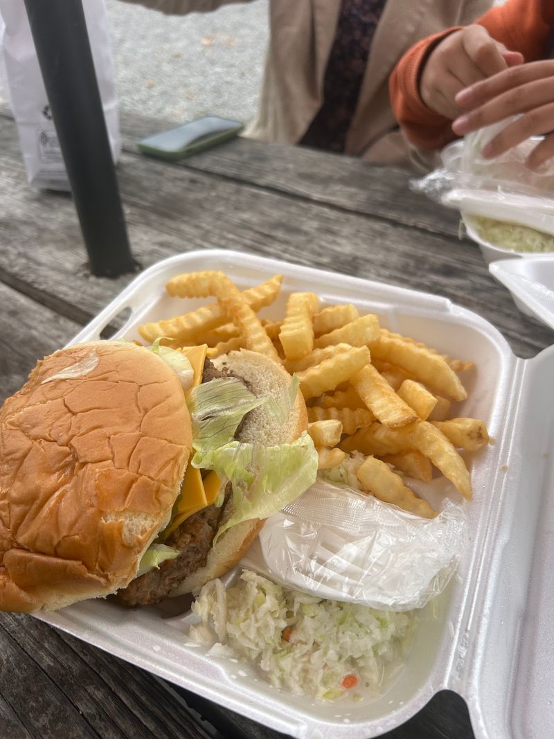 Burgers, Chili Dogs, and Shakes Done the Old-School Way