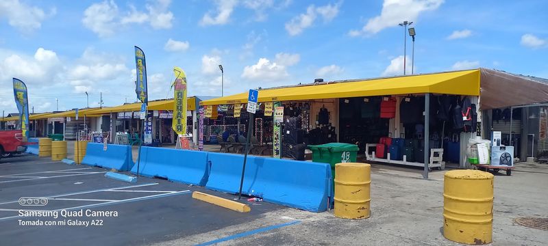Opa Locka Indoor Flea Market (Opa-locka)
