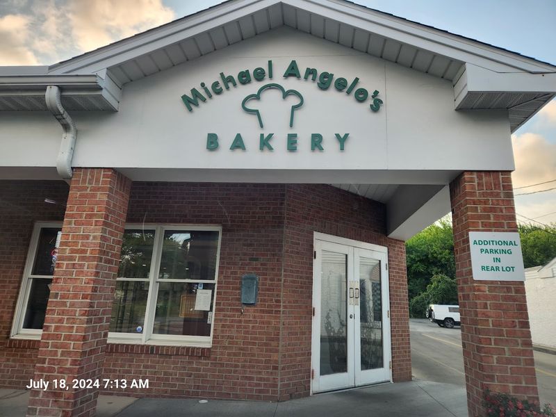 Michael Angelo’s Bakery, Broadview Heights