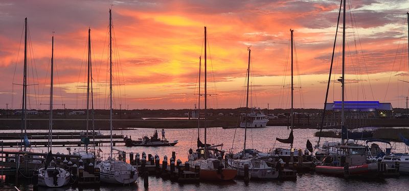 Waterfront Seating That Steals the Show